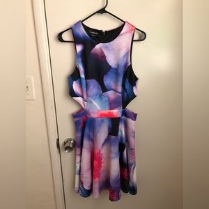 Bebe neoprene abstract floral sleeveless dress